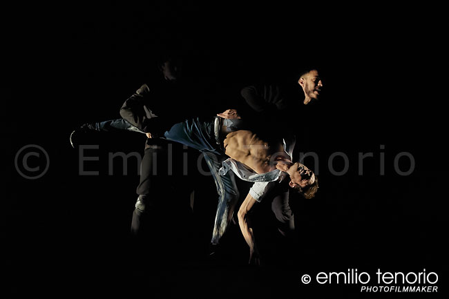 ETER.COM - He aquí un acto íntimo - CANAL - © Emilio Tenorio